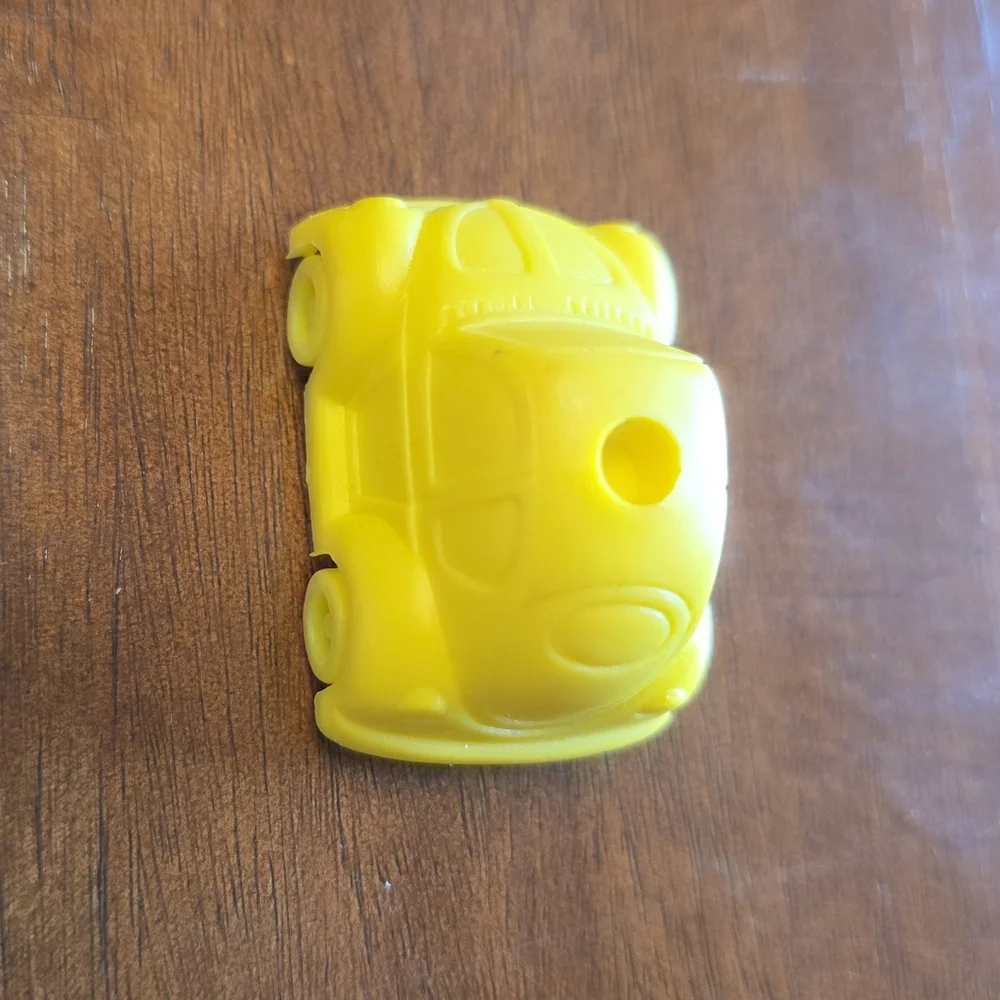 Novelty birthday candle Volkswagen Beetle car design with 22 fitted candles.